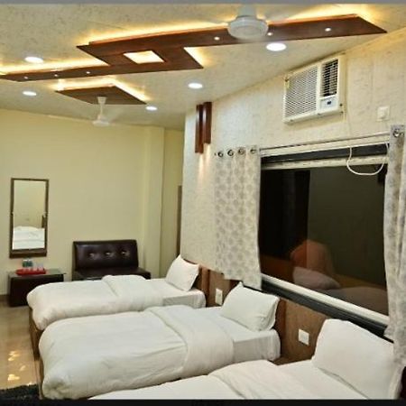 Hotel Raghuveer Inn By Bookingcare Sitapur Muafi Kültér fotó